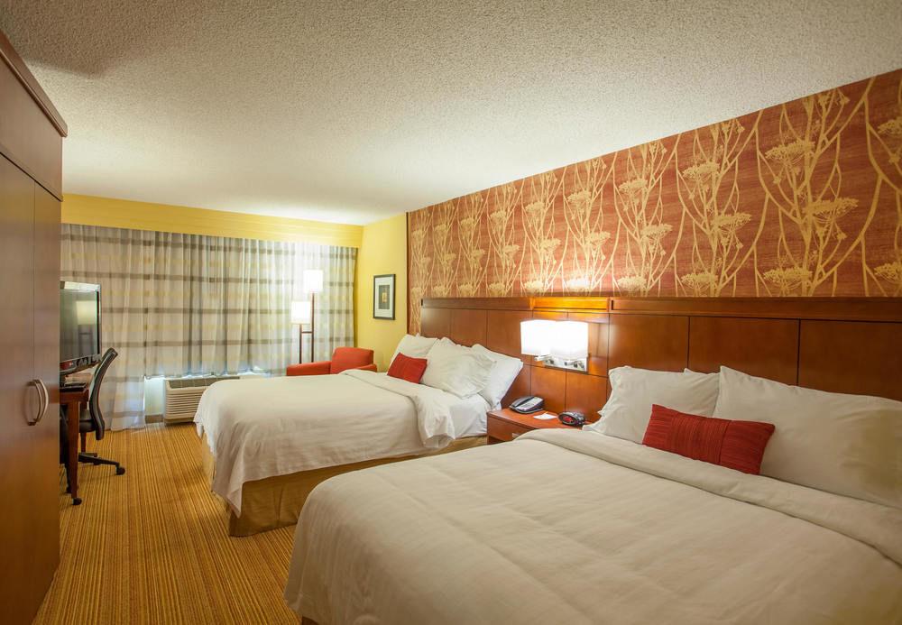 Courtyard By Marriott Charlotte Airport Loso Экстерьер фото