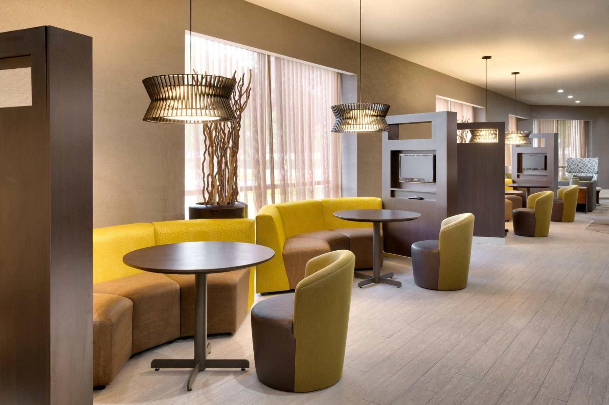 Courtyard By Marriott Charlotte Airport Loso Экстерьер фото
