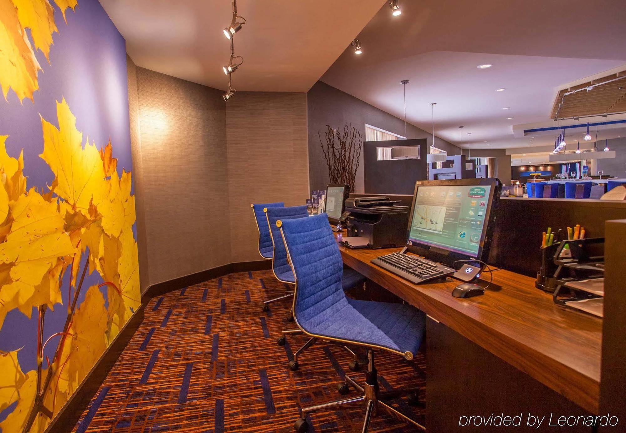 Courtyard By Marriott Charlotte Airport Loso Бизнес фото